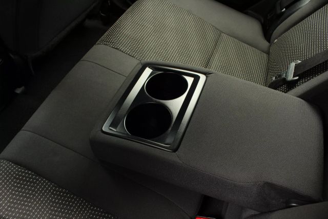 Vehicle image 21 of 43