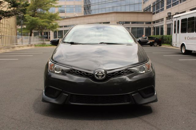 Vehicle image 1 of 43