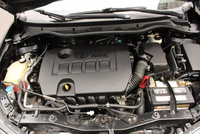 Vehicle image 42 of 43
