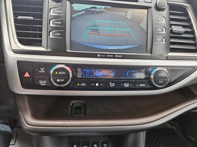 Vehicle image 42 of 67