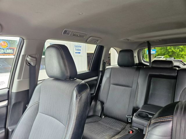 Vehicle image 29 of 67