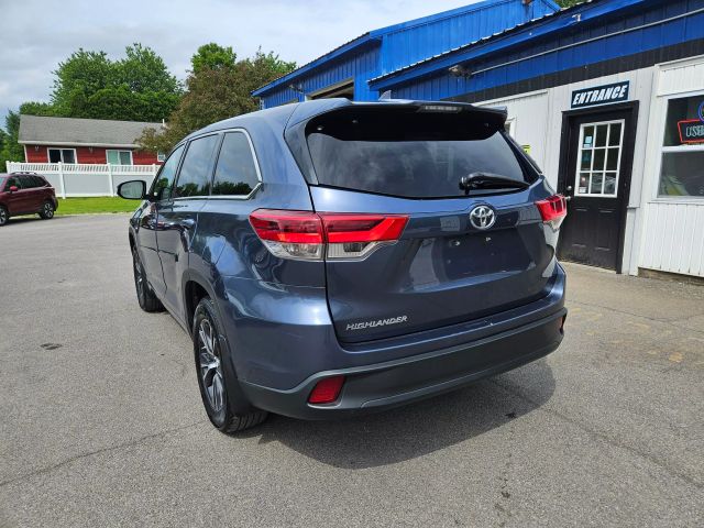 Vehicle image 16 of 67