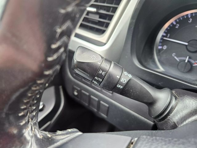 Vehicle image 65 of 67