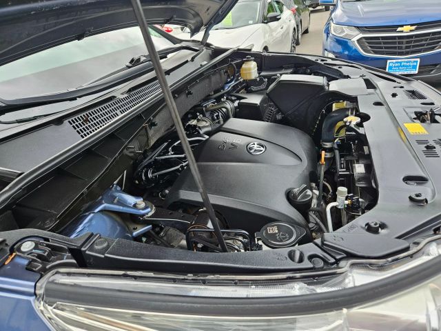 Vehicle image 19 of 67