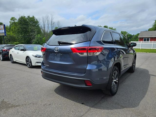 Vehicle image 12 of 67