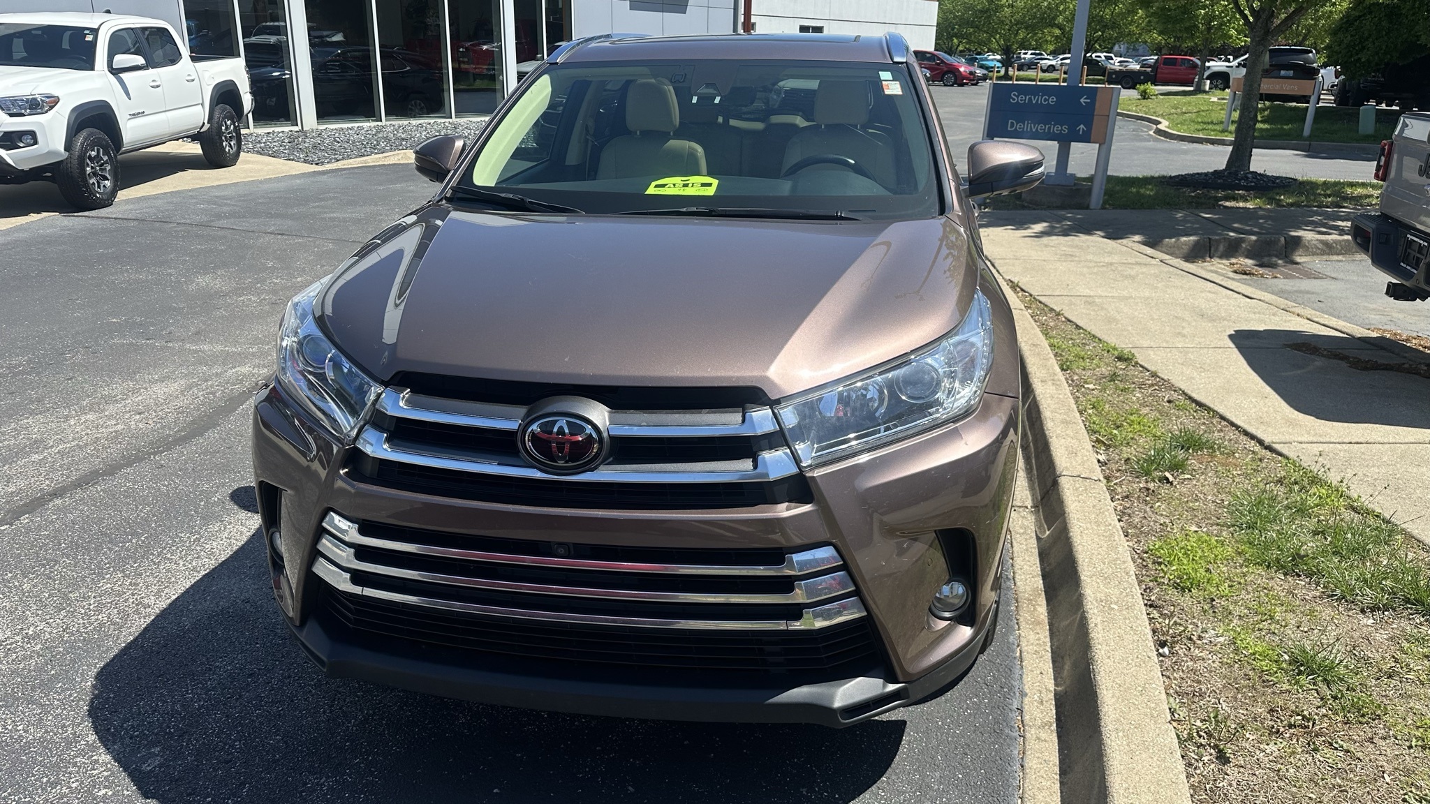 Vehicle image 2 of 33