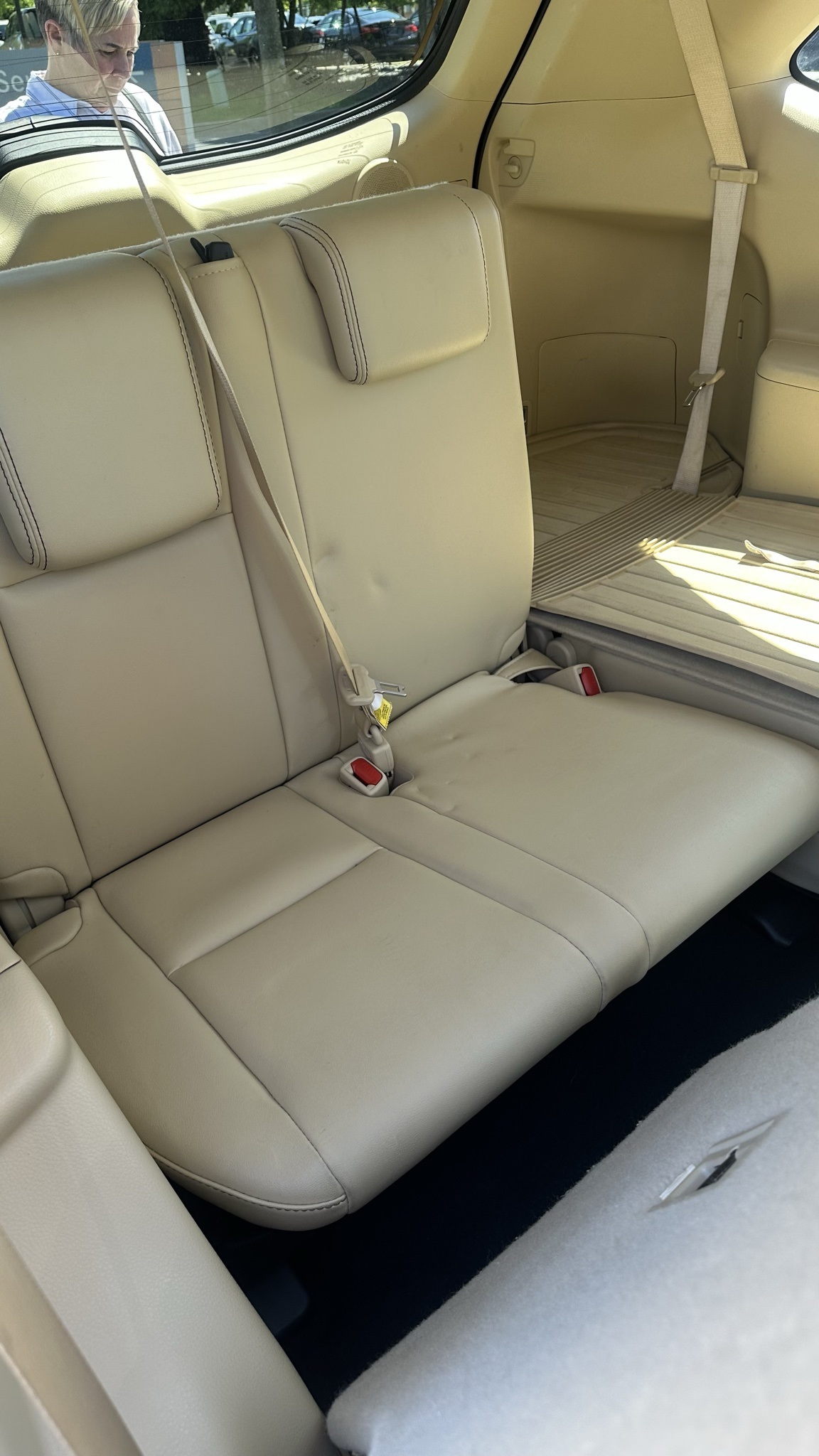 Vehicle image 19 of 33