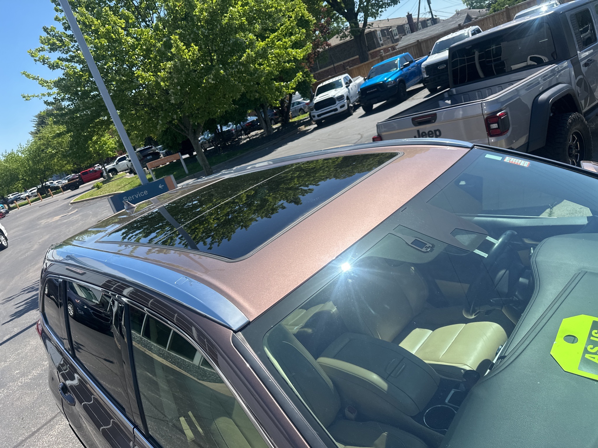 Vehicle image 8 of 33