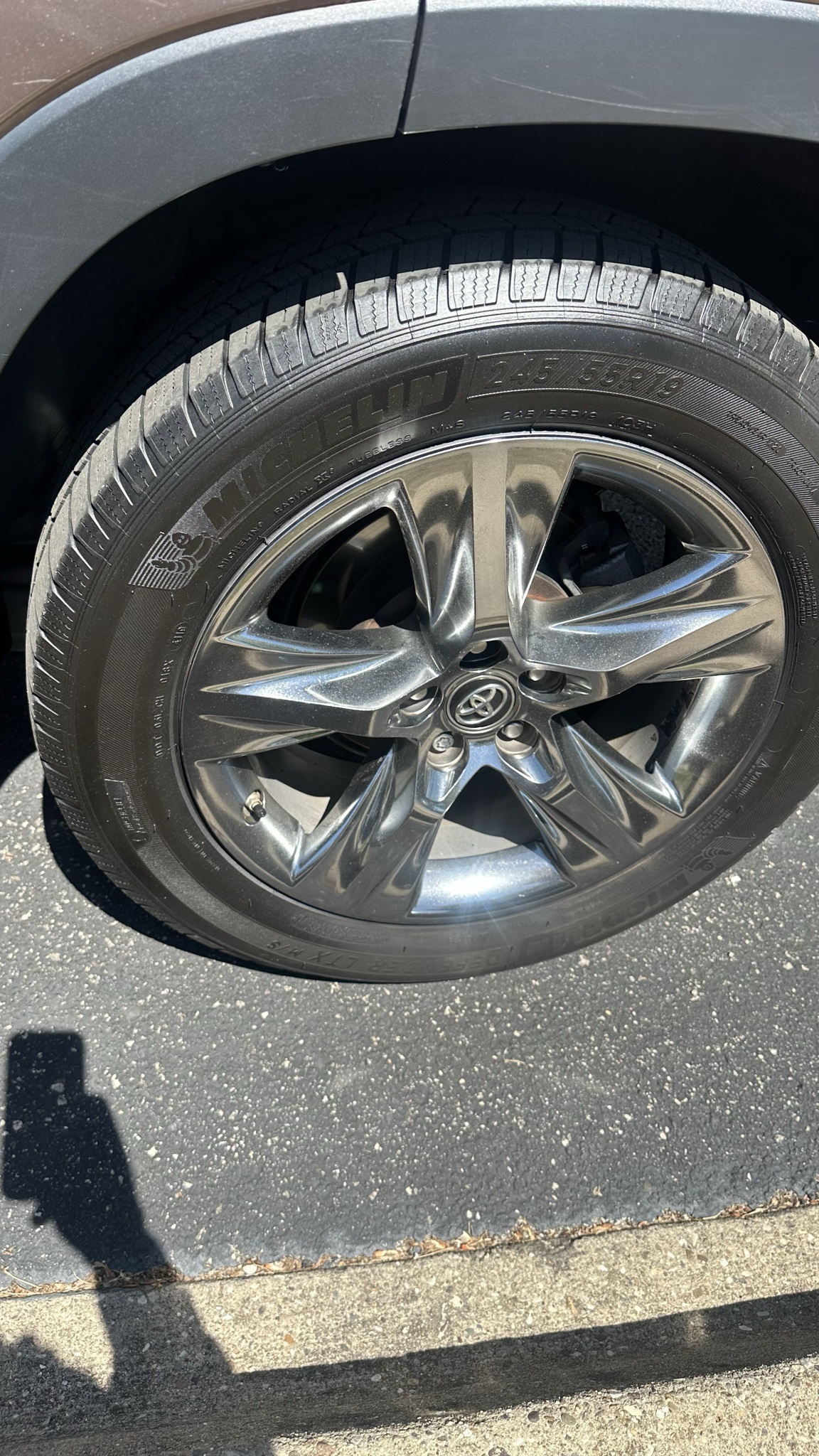 Vehicle image 12 of 33