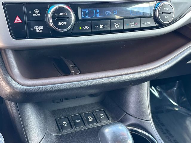 Vehicle image 39 of 40