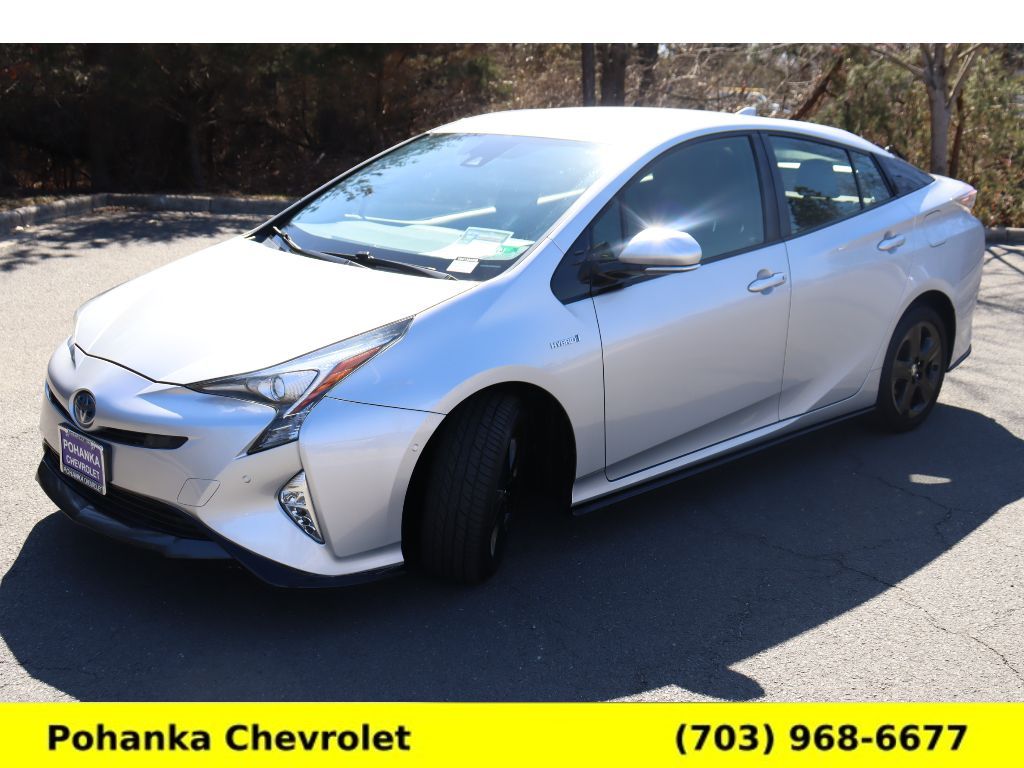 Vehicle image 1 of 32