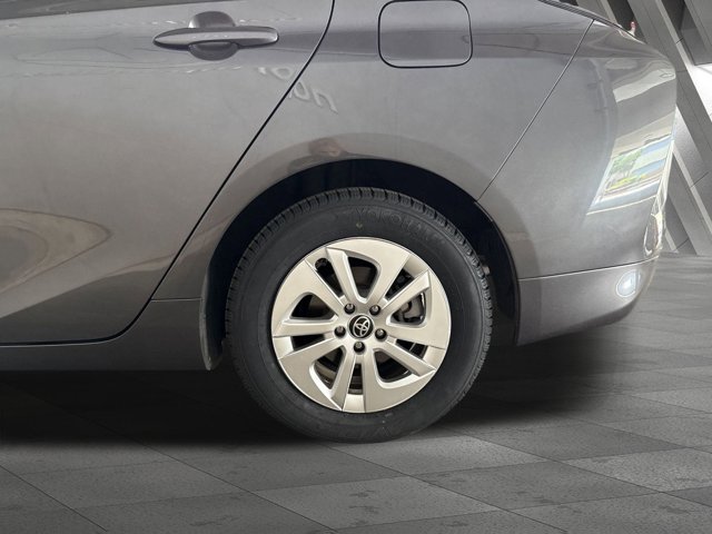 Vehicle image 10 of 25