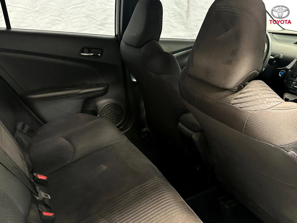 Vehicle image 16 of 22
