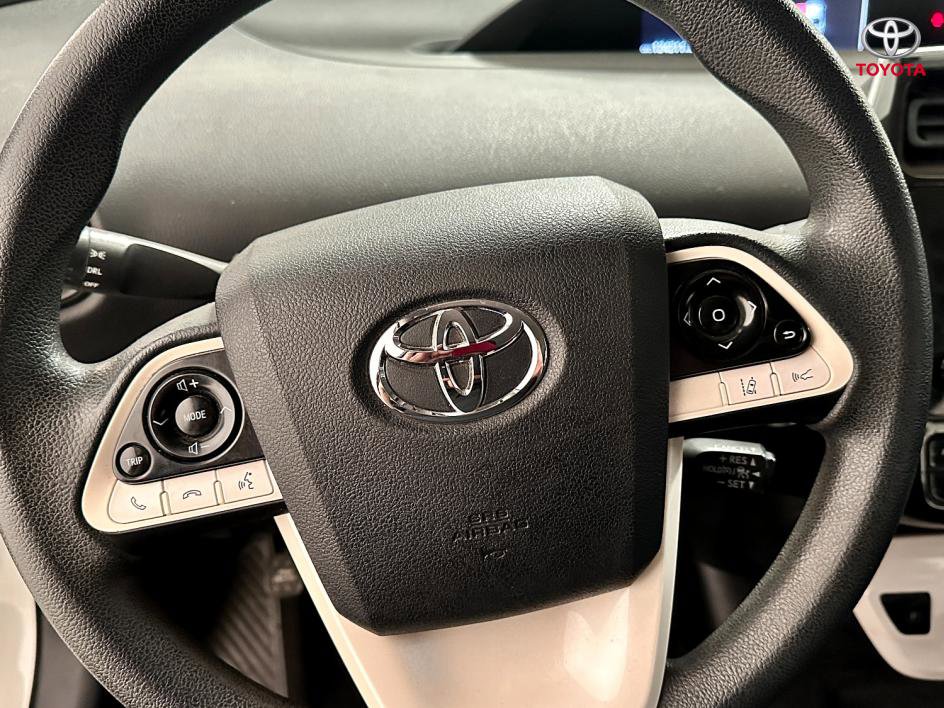 Vehicle image 9 of 22