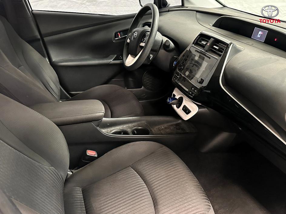 Vehicle image 14 of 22