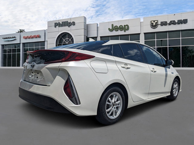 Vehicle image 5 of 31