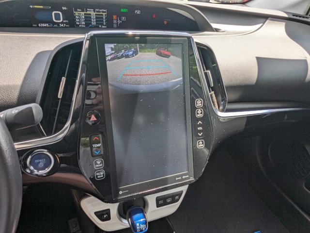 Vehicle image 24 of 31