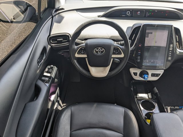 Vehicle image 16 of 31