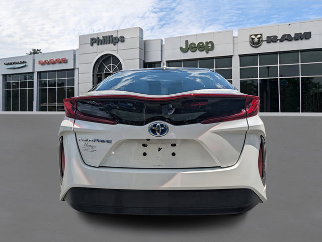Vehicle image 6 of 31