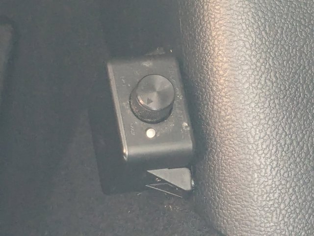 Vehicle image 20 of 31