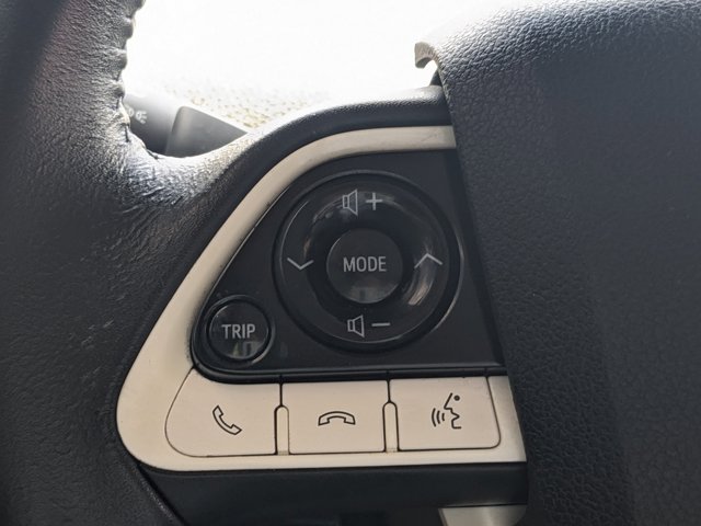 Vehicle image 27 of 31