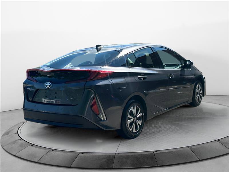 Vehicle image 5 of 15
