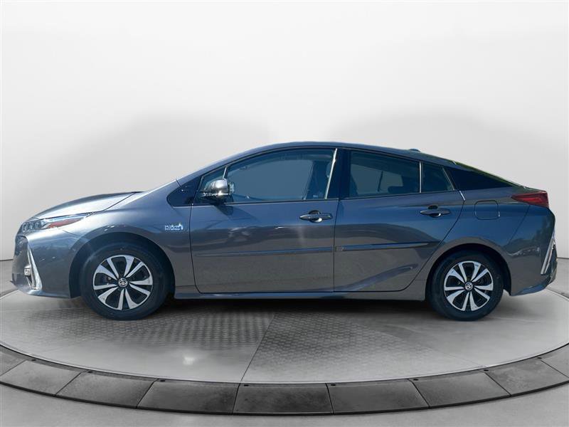 Vehicle image 8 of 15