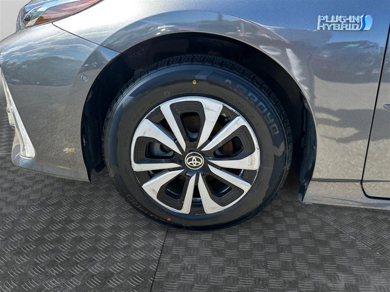 Vehicle image 14 of 15