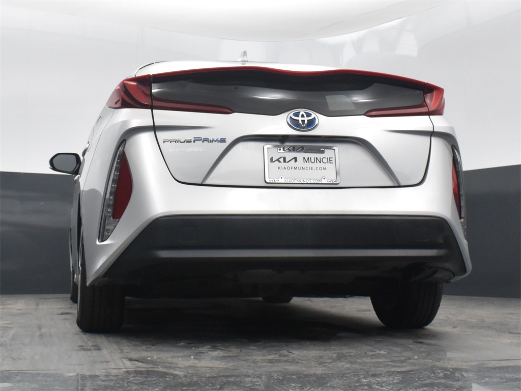 Vehicle image 19 of 50