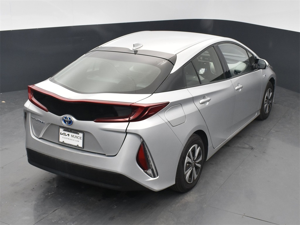 Vehicle image 15 of 50