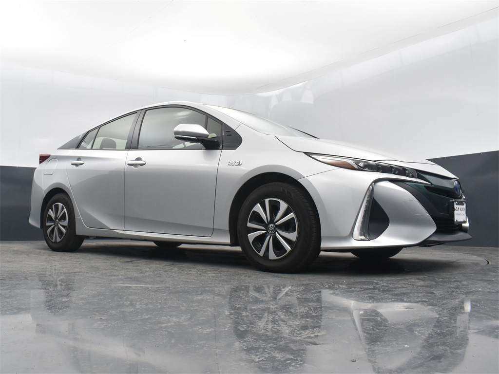 Vehicle image 9 of 50