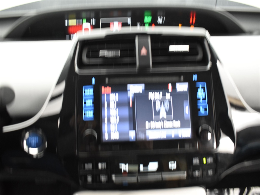 Vehicle image 43 of 50