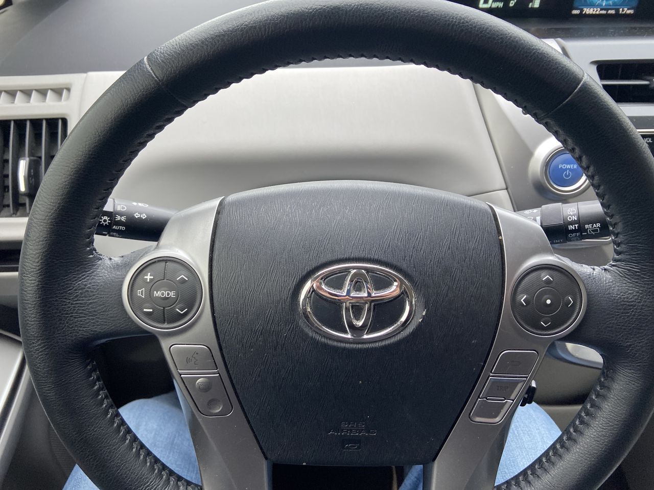 Vehicle image 15 of 25