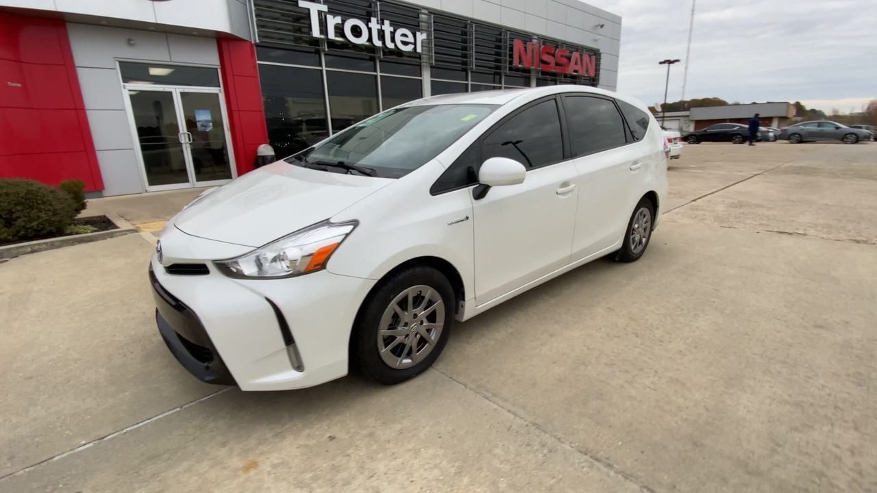 Vehicle image 2 of 25