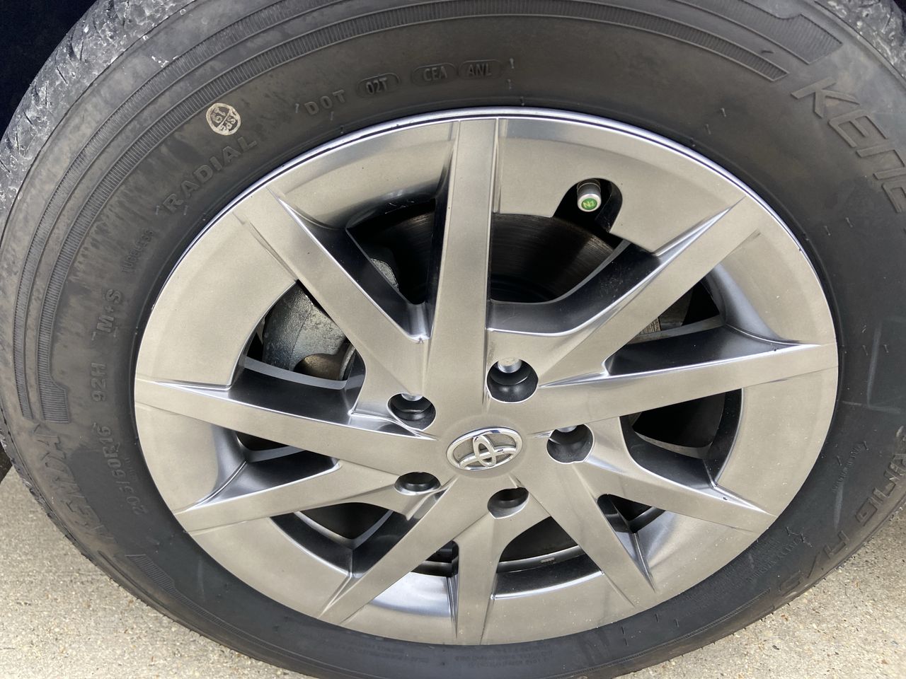 Vehicle image 11 of 25