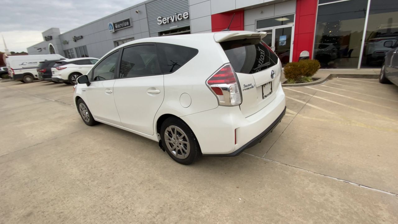 Vehicle image 8 of 25