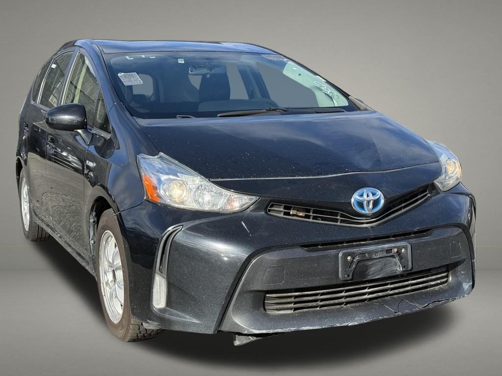 2017 Toyota Prius v Three Image 3 of 28