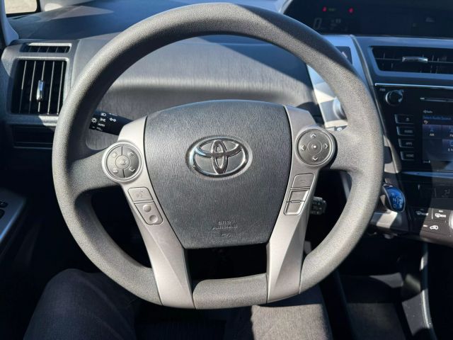 Vehicle image 12 of 34