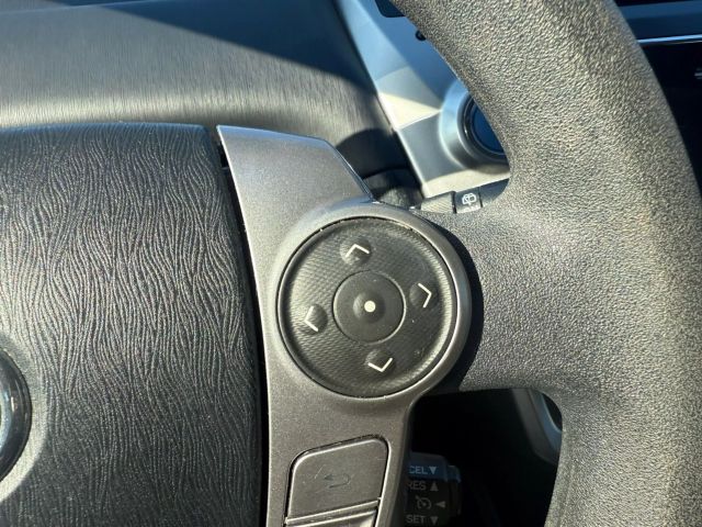 Vehicle image 15 of 34