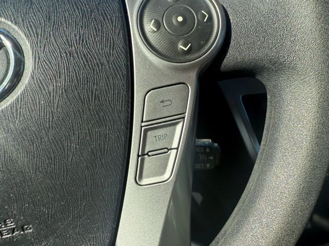 Vehicle image 16 of 34