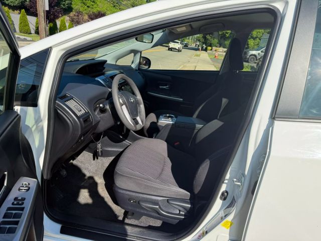 Vehicle image 26 of 34
