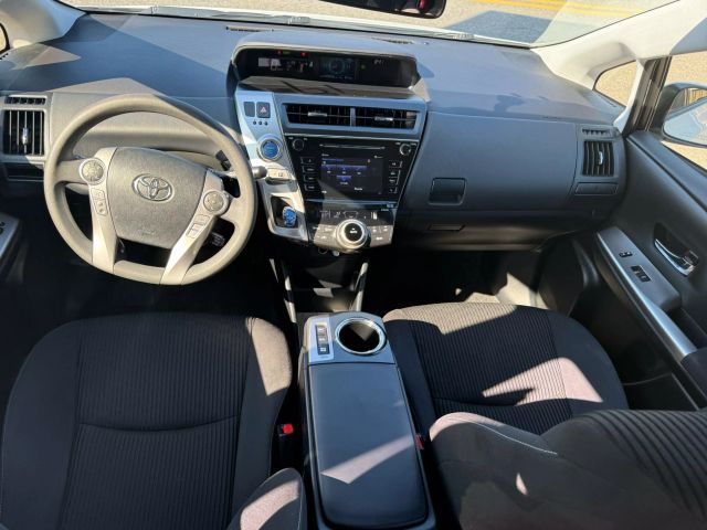 Vehicle image 32 of 34