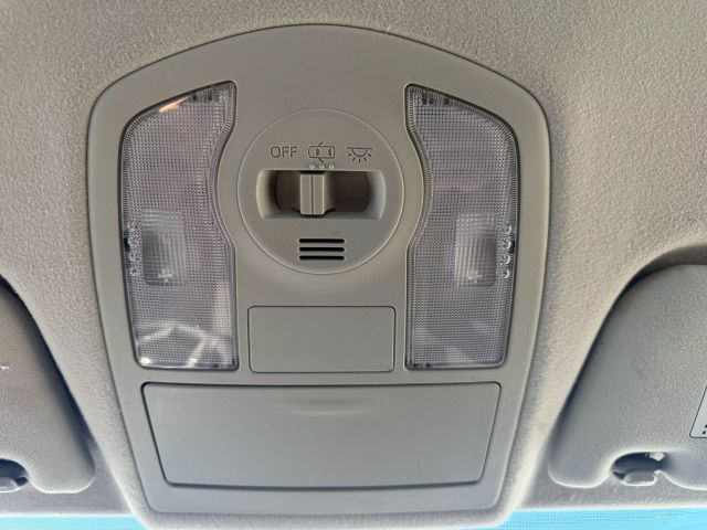 Vehicle image 24 of 34