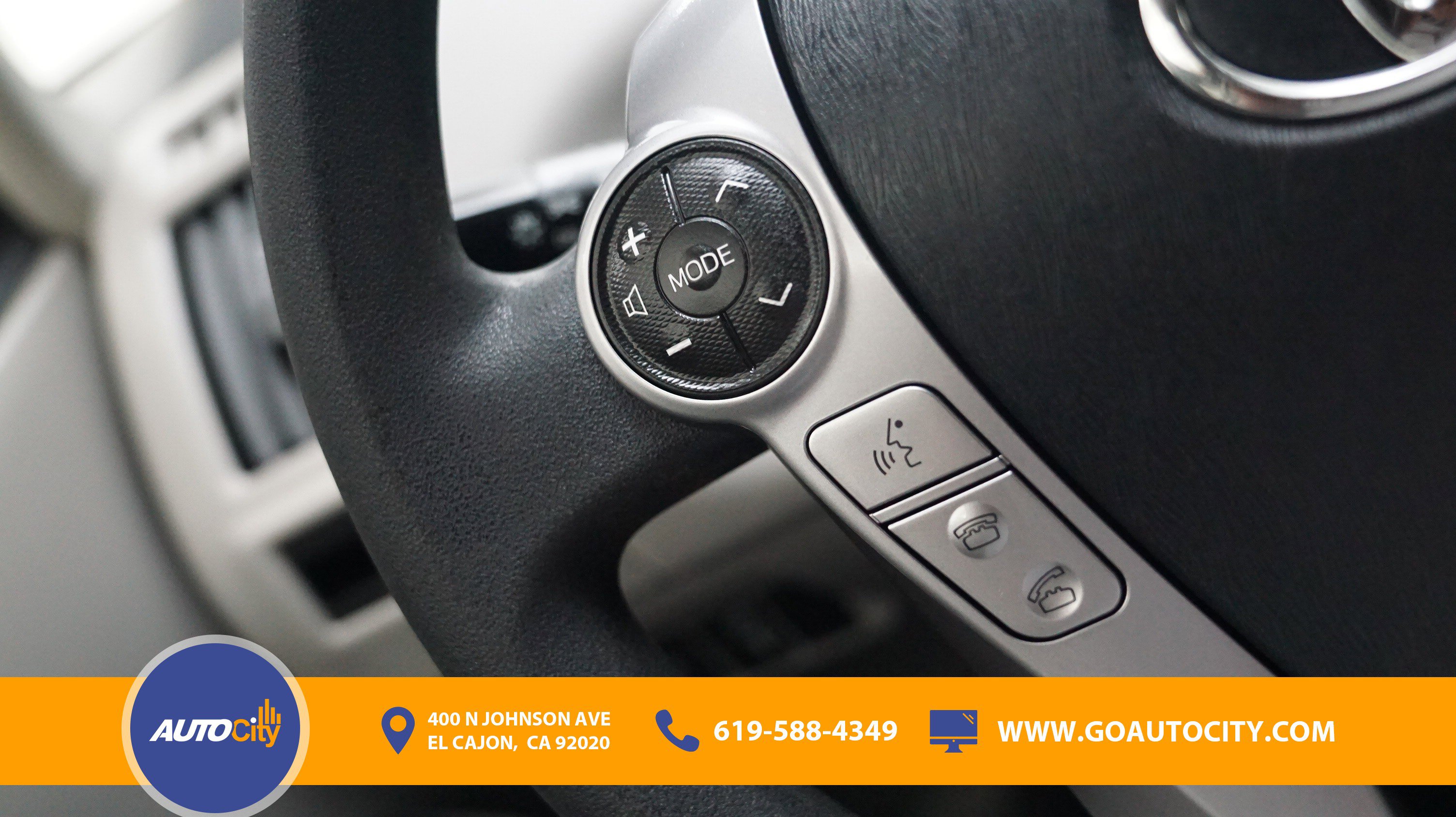 Vehicle image 21 of 23
