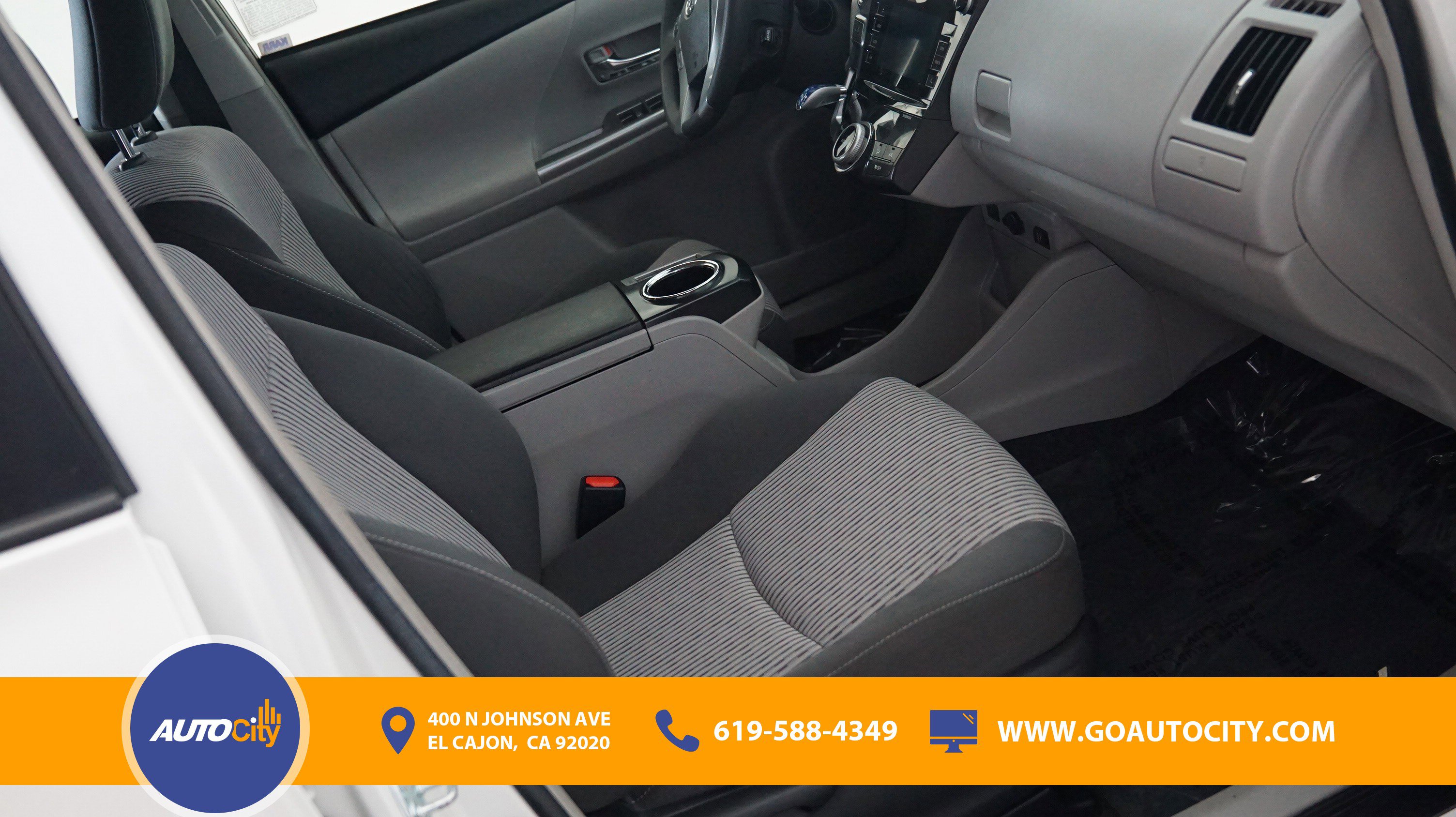 Vehicle image 10 of 23