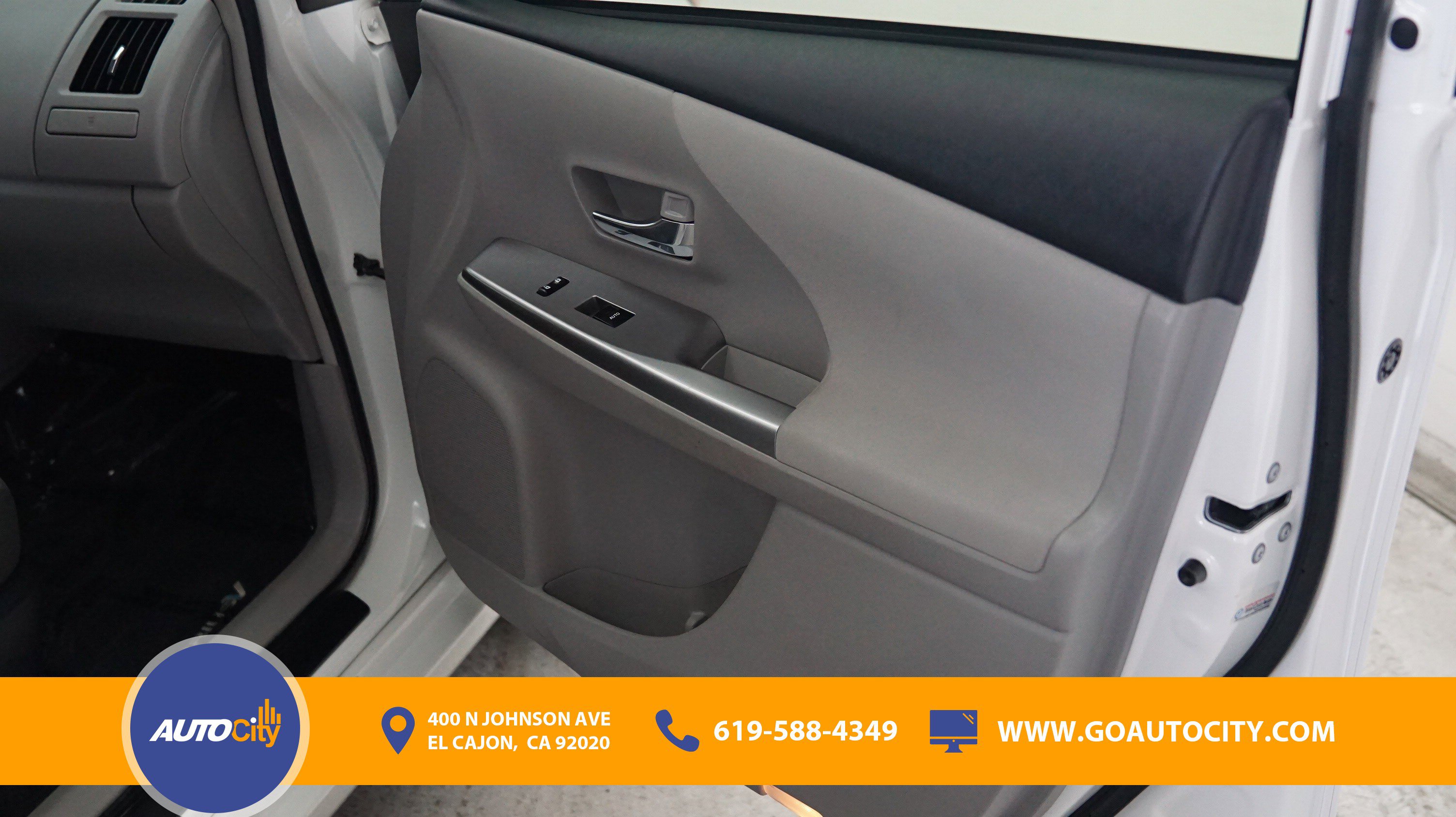 Vehicle image 15 of 23