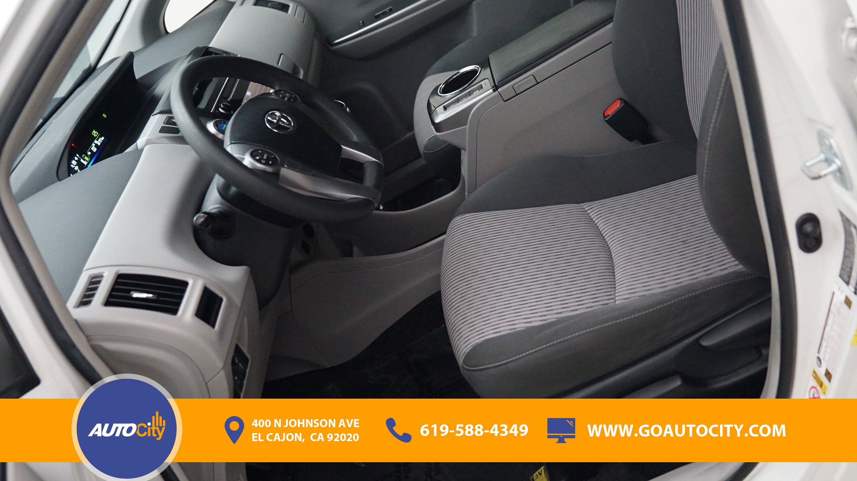 Vehicle image 11 of 23