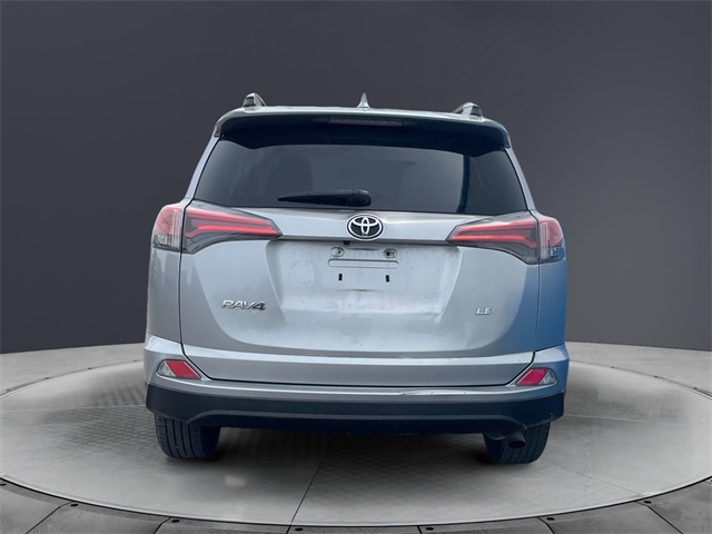 Vehicle image 6 of 15