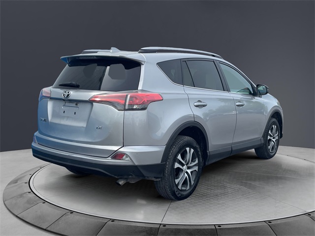 Vehicle image 5 of 15