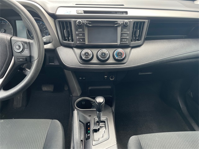 Vehicle image 14 of 15